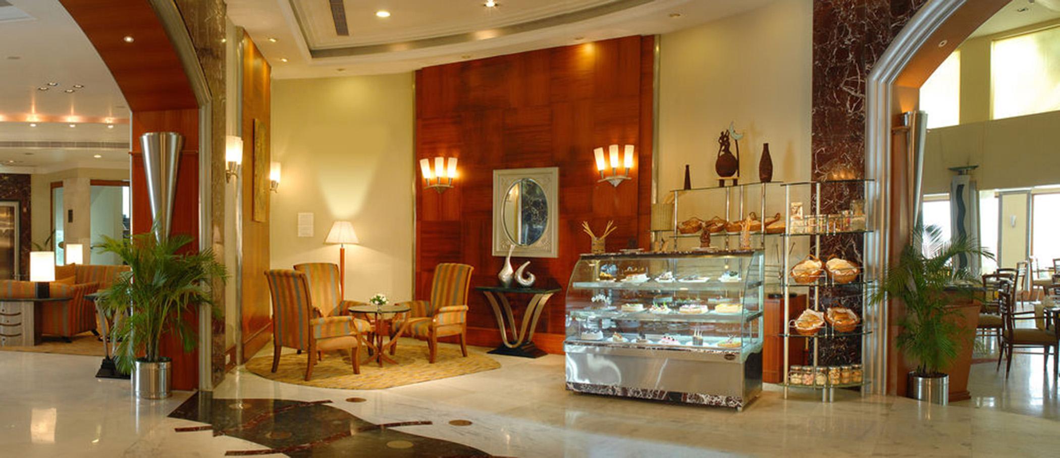The Manohar Hotel 4*